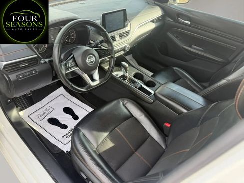 Used 2020 Nissan Altima 2.5 SR FWD image 8