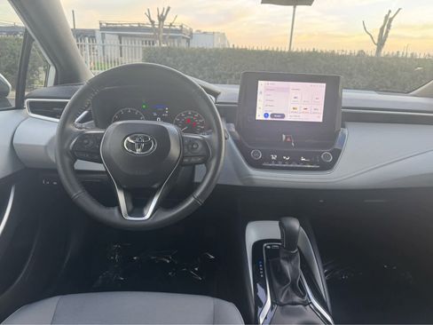 Used 2024 Toyota Corolla SE image 17