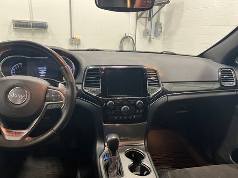 Used 2020 Jeep Grand Cherokee Trailhawk image 11