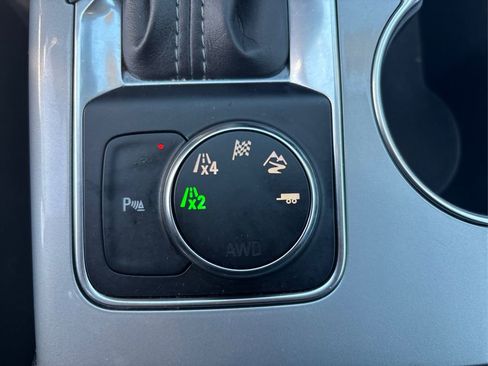 Used 2020 Chevrolet Blazer LT AWD/4WD image 34