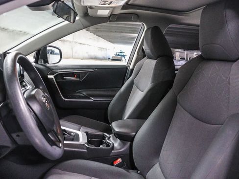 Certified 2019 Toyota RAV4 XLE w/ All Weather Liner Package AWD/4WD image 20