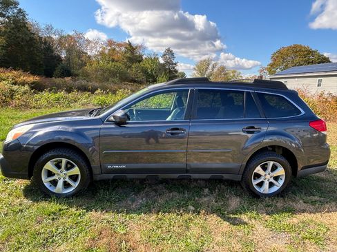 Used 2013 Subaru Outback 2.5i Limited image 8