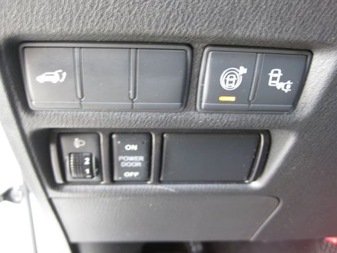 Used 2017 Nissan Armada Platinum w/ Captain Seat Package AWD/4WD image 12