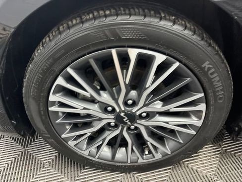Certified 2024 Kia Forte GT-Line image 34