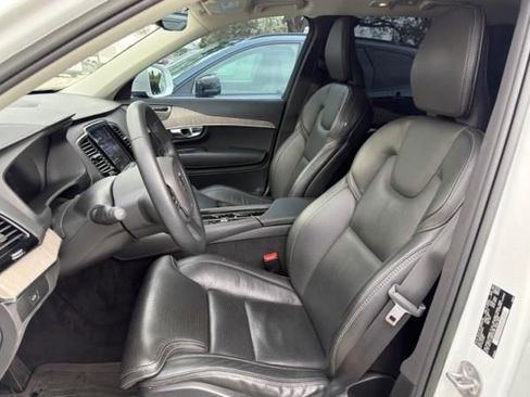 Used 2023 Volvo XC90 B6 Ultimate w/ Protection Package Premier image 6