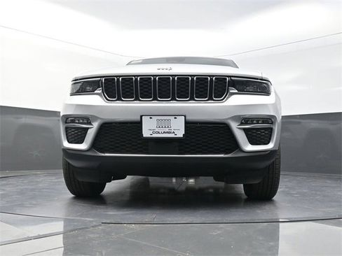 New 2025 Jeep Grand Cherokee Limited image 18