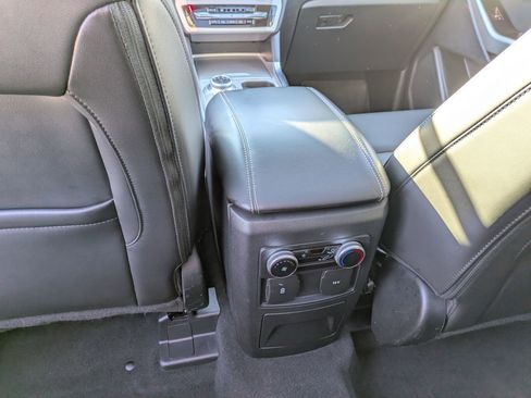 Certified 2022 Ford Explorer XLT w/ Equipment Group 202A image 32