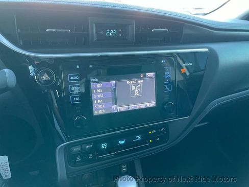Used 2017 Toyota Corolla SE w/ Carpet Mat Package (TMS) FWD image 20