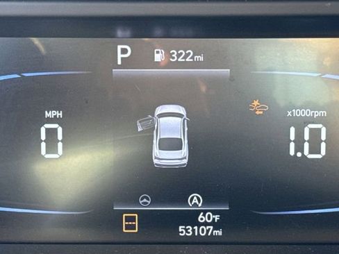 Used 2024 Hyundai Elantra SE image 15