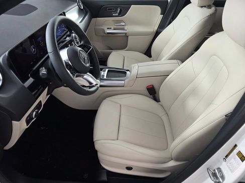 New 2026 Mercedes-Benz GLA 250 4MATIC image 6