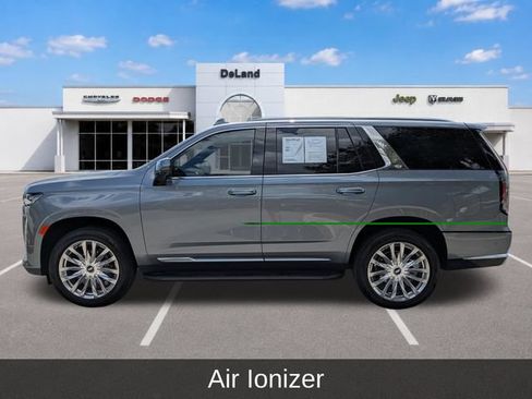 Used 2021 Cadillac Escalade Premium Luxury AWD/4WD image 9