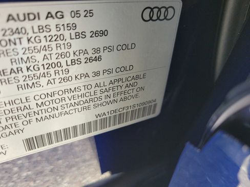 Certified 2025 Audi Q3 2.0T Premium w/ Convenience Package AWD/4WD image 33