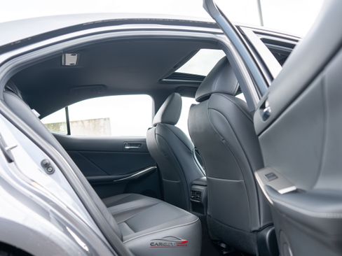 Used 2016 Lexus IS 300 AWD w/ F Sport Package image 19