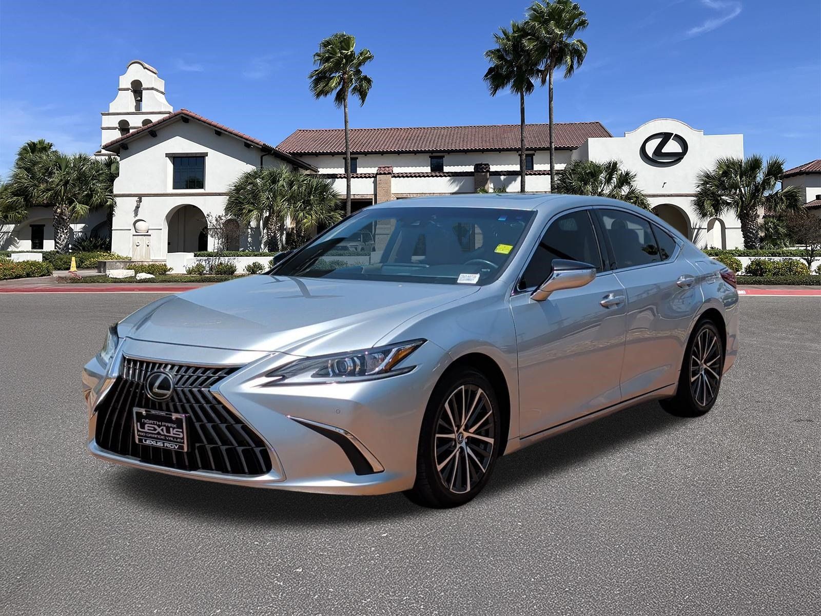 Used 2023 Lexus ES 350 w/ Premium Package FWD image 5