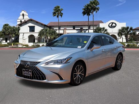 Used 2023 Lexus ES 350 w/ Premium Package FWD image 5
