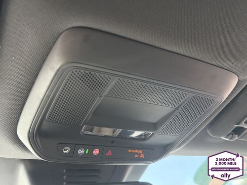 Certified 2024 Chevrolet Equinox EV LT FWD image 20