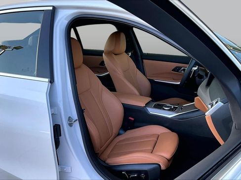 Certified 2026 BMW 330i Sedan RWD image 8