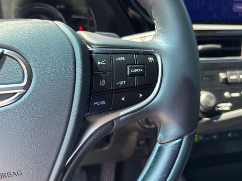 Used 2024 Lexus ES 300h w/ Technology Package FWD image 26