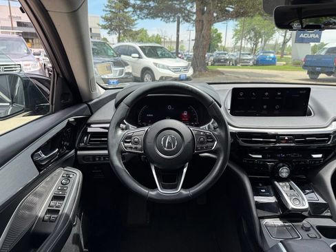Used 2024 Acura MDX SH-AWD w/ Technology Package image 2