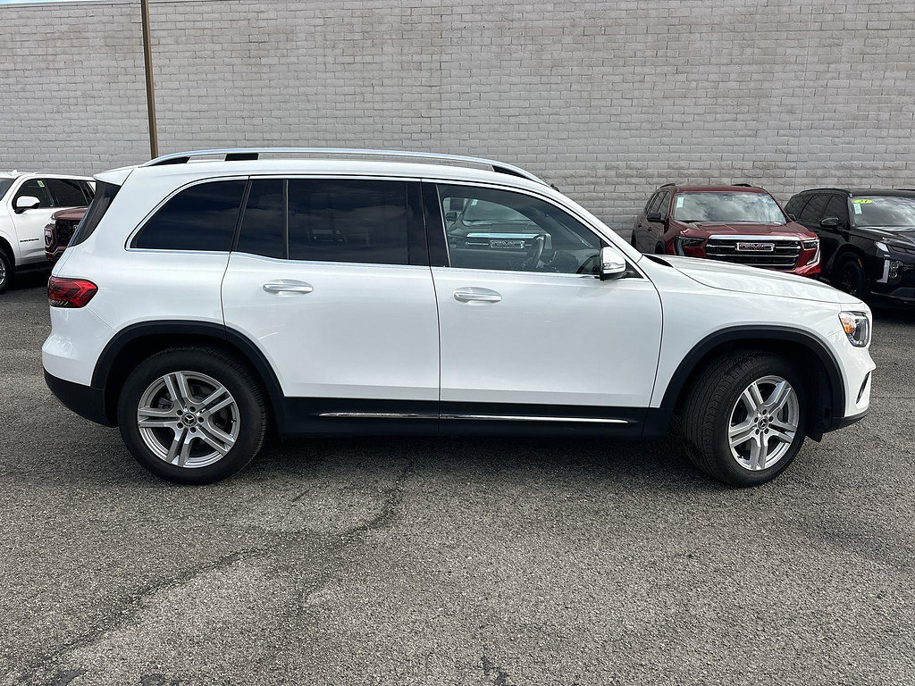 Used 2023 Mercedes-Benz GLB 250 image 3