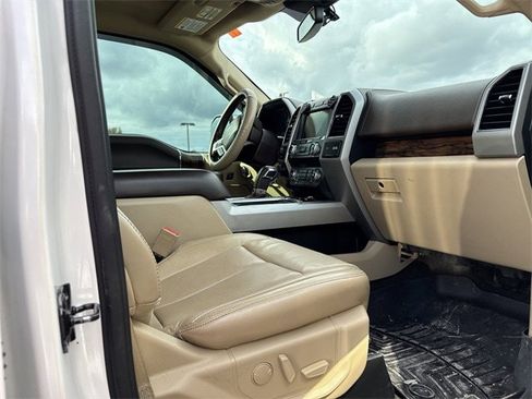 Used 2019 Ford F150 Lariat w/ Equipment Group 502A Luxury image 16