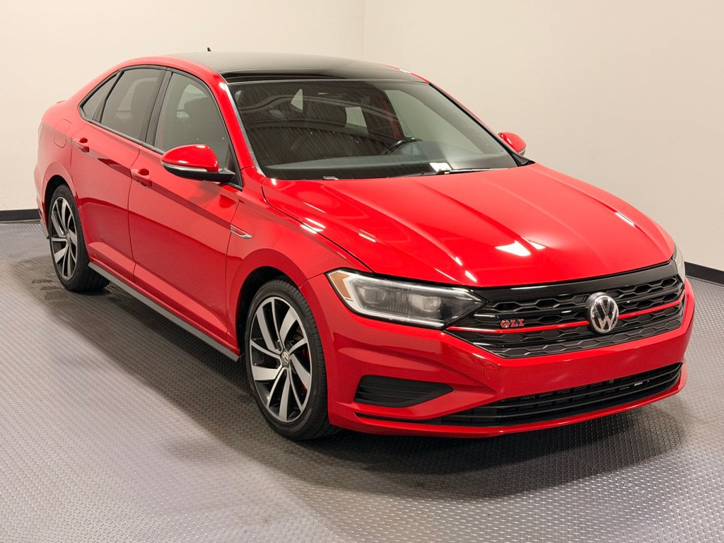 Used 2019 Volkswagen Jetta GLI FWD image 4
