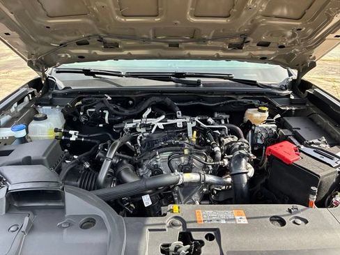 Used 2025 Ford Ranger XLT w/ Equipment Group 301A High RWD image 19