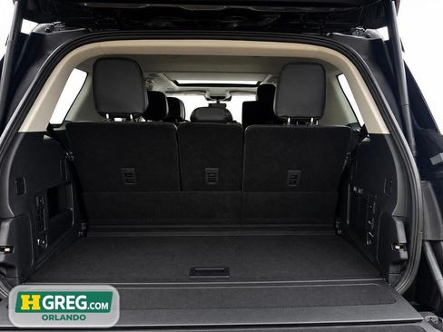 Used 2025 Lincoln Navigator Reserve AWD/4WD image 18