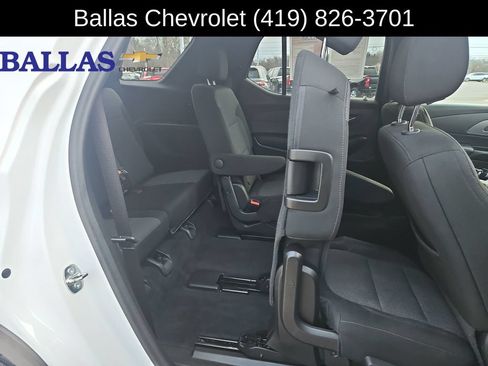 Certified 2023 Chevrolet Traverse LT FWD image 27