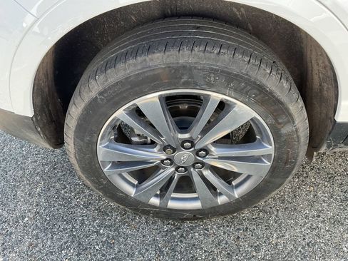 Used 2024 Cadillac XT5 Premium Luxury image 10