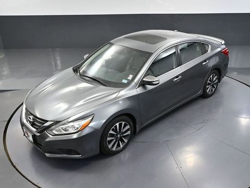 Used 2016 Nissan Altima 2.5 SL w/ Moonroof Package FWD image 56