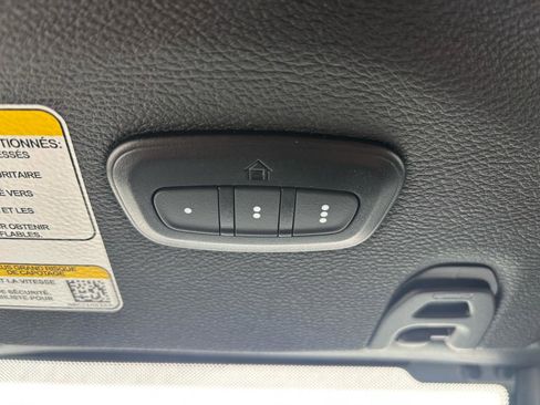 Used 2024 Jeep Wrangler Unlimited Sahara image 29