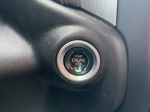 Used 2022 GMC Sierra 3500 Denali w/ Denali Ultimate Package image 32