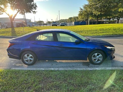Used 2023 Hyundai Elantra SE FWD image 7