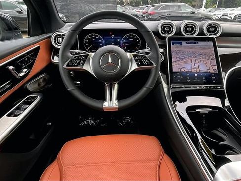 Certified 2026 Mercedes-Benz GLC 300 4MATIC image 4