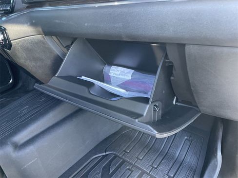 Used 2024 GMC Sierra 2500 SLE w/ SLE Value Package; image 31