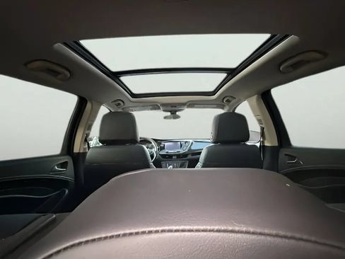 Used 2017 Buick Envision Essence AWD/4WD image 9