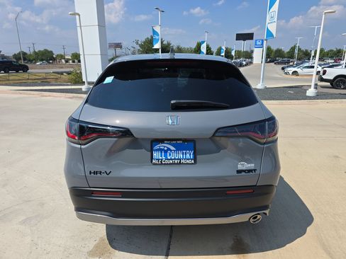 Certified 2026 Honda HR-V Sport image 6