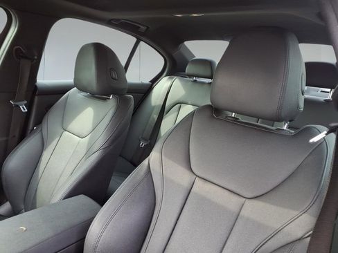 Used 2020 BMW 330i Sedan w/ Convenience Package RWD image 16