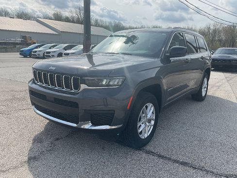Used 2024 Jeep Grand Cherokee L Laredo w/ Luxury Tech Group I AWD/4WD image 3