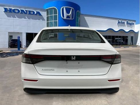 New 2025 Honda Accord LX image 4
