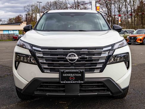 Certified 2024 Nissan Rogue S image 2