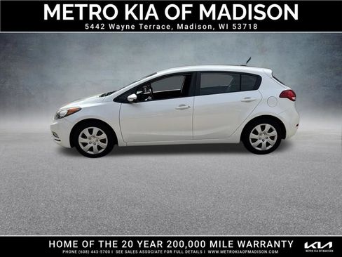 Used 2019 Kia Forte LXS FWD image 3