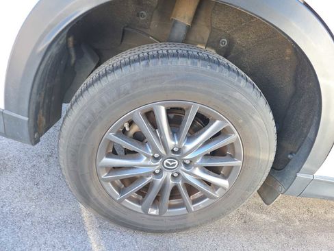 Used 2020 MAZDA CX-5 Touring image 4