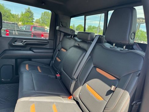 Used 2024 GMC Sierra 2500 AT4 w/ AT4 Premium Plus Package AWD/4WD image 14