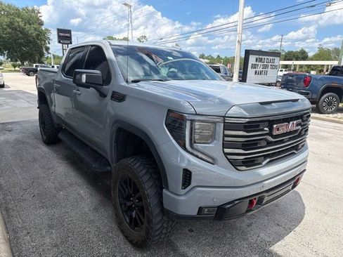 Used 2024 GMC Sierra 1500 AT4 w/ Technology Package AWD/4WD image 5