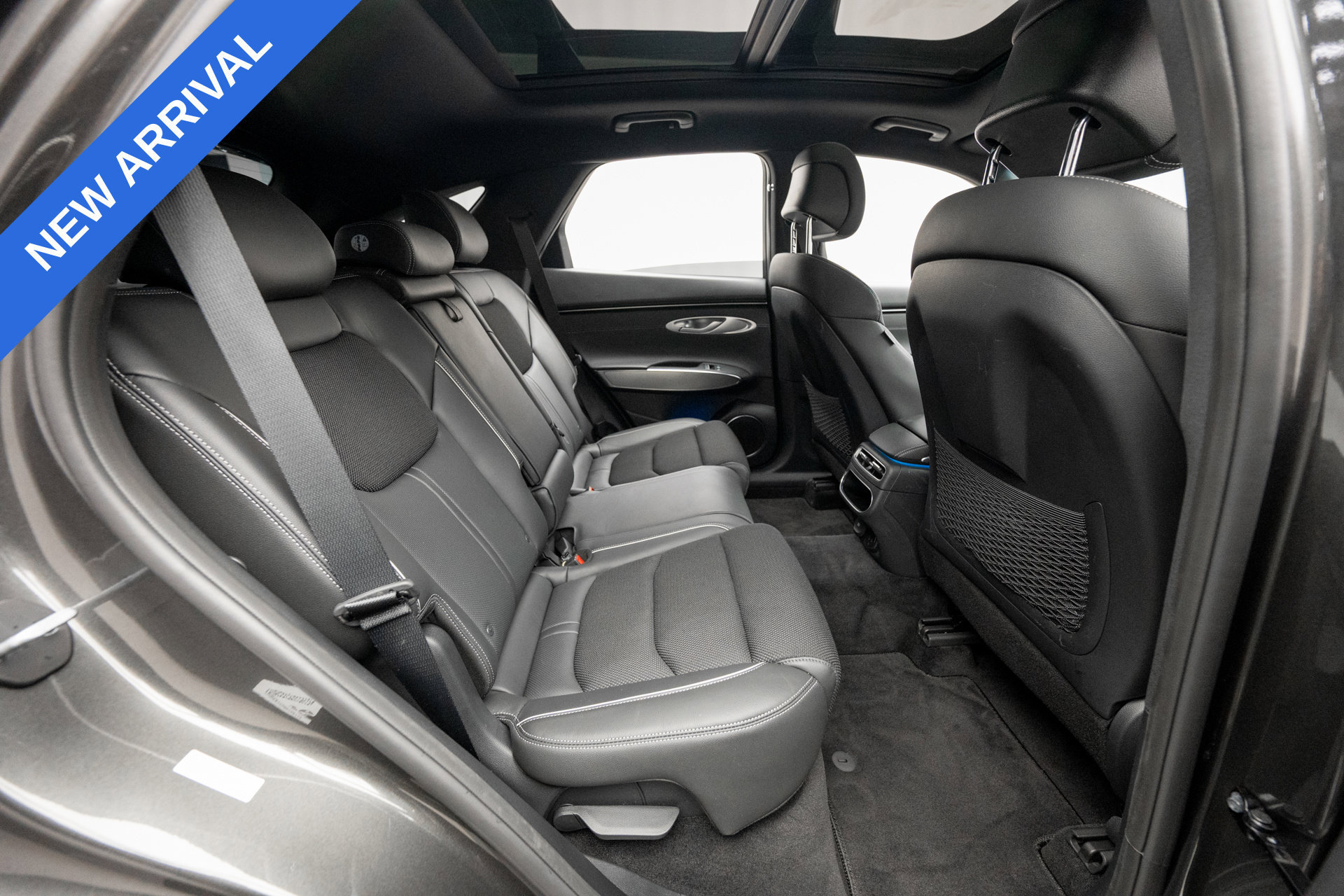 Used 2025 Genesis GV70 3.5T Sport AWD/4WD image 18