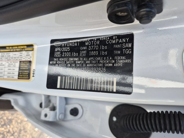 Used 2025 Hyundai Venue SEL FWD image 21