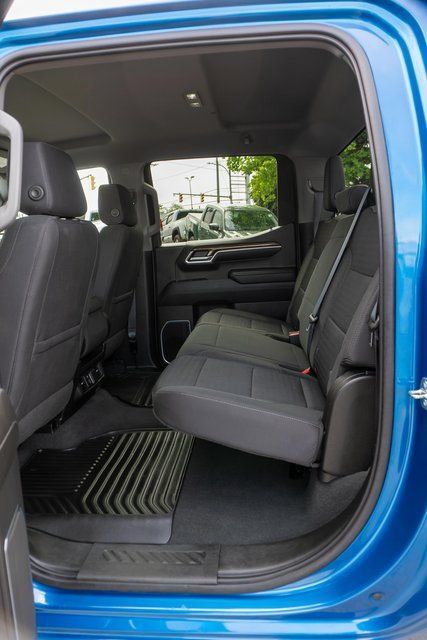 Used 2022 Chevrolet Silverado 1500 RST AWD/4WD image 11