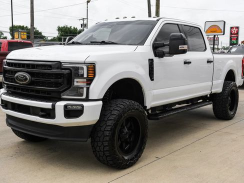 Used 2021 Ford F350 Lariat AWD/4WD image 9